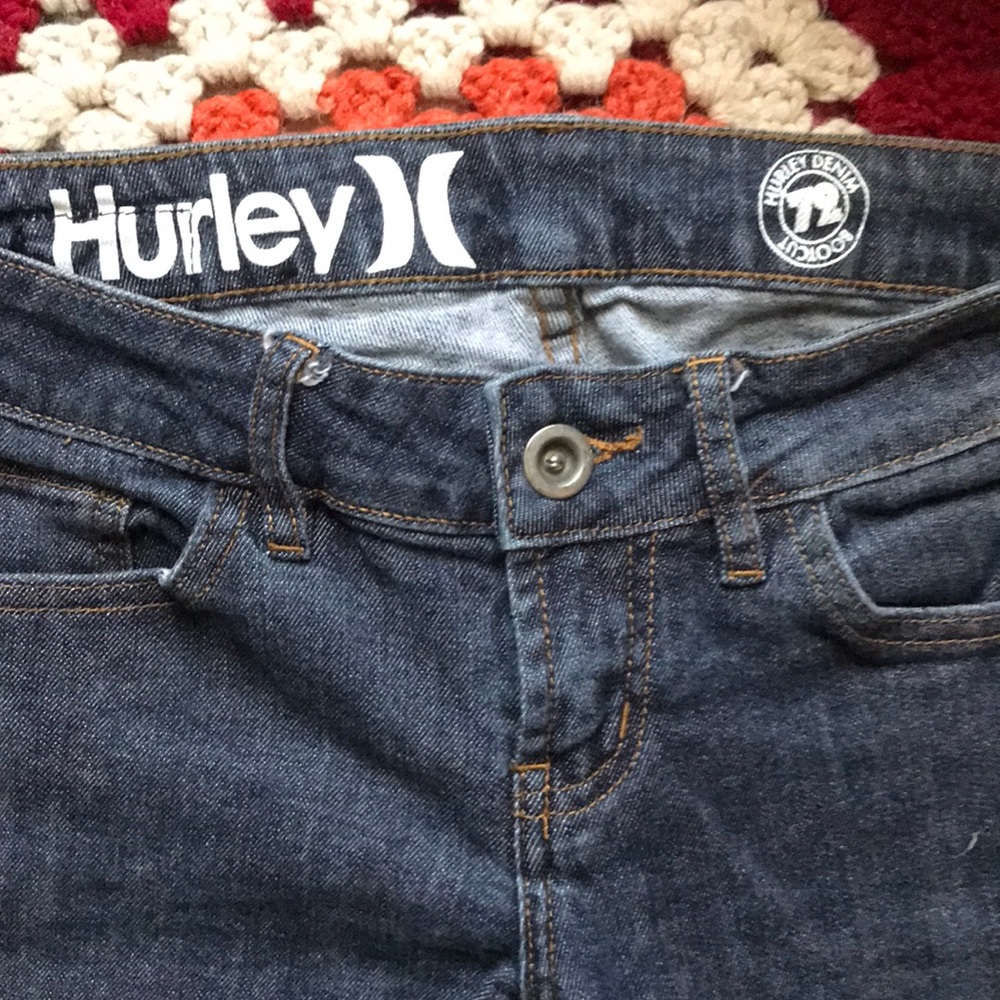 HURLEY DARK WASH BOOTCUT JEANS